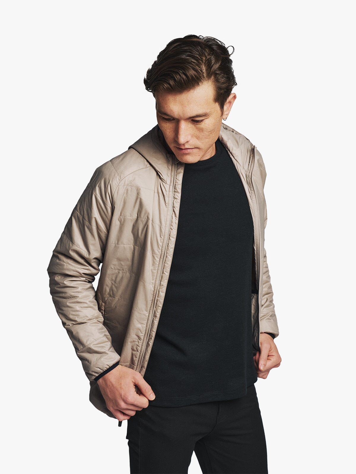 Onyx by Mission Workshop - Väderbeständiga väskor och tekniska kläder - San Francisco och Los Angeles - Byggda för att tåla - Garanterade för alltid