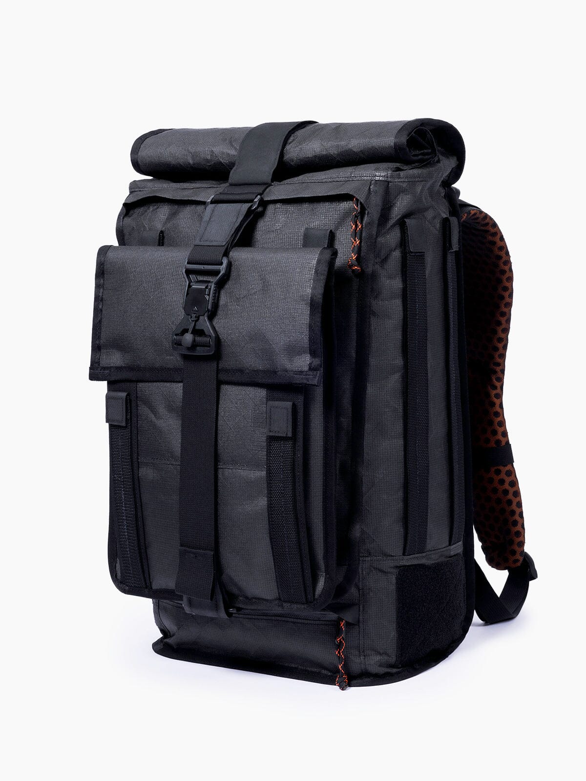 Mission Workshop X Carryology by Mission Workshop - Väderbeständiga väskor och tekniska kläder - San Francisco och Los Angeles - Byggda för att hålla - Garanterade för evigt