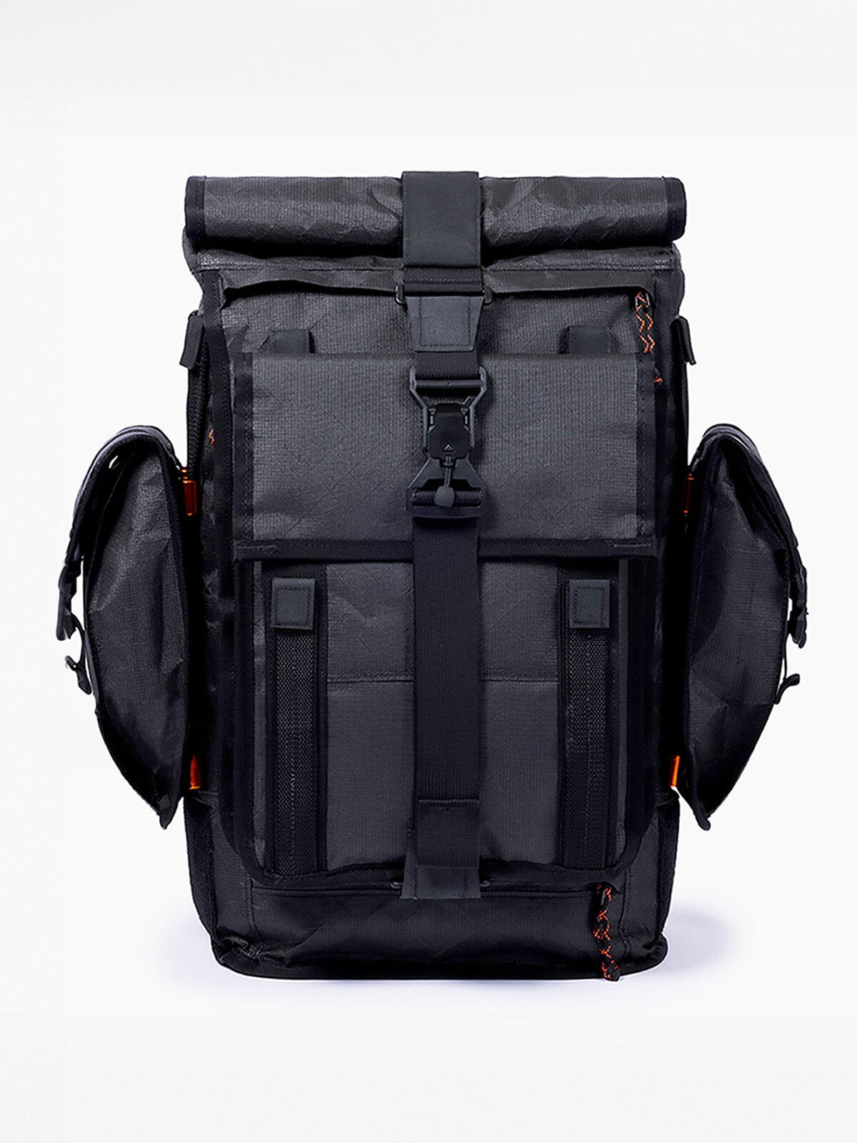 Mission Workshop X Carryology by Mission Workshop - Väderbeständiga väskor och tekniska kläder - San Francisco och Los Angeles - Byggda för att hålla - Garanterade för evigt