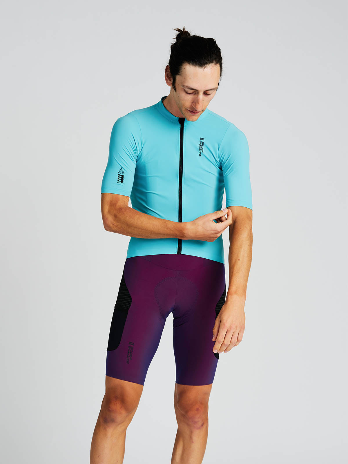 Mission Pro Jersey för herrar från Mission Workshop - Väskor för väderskydd och tekniska kläder - San Francisco och Los Angeles - Byggd för att hålla - Garanterad för evigt