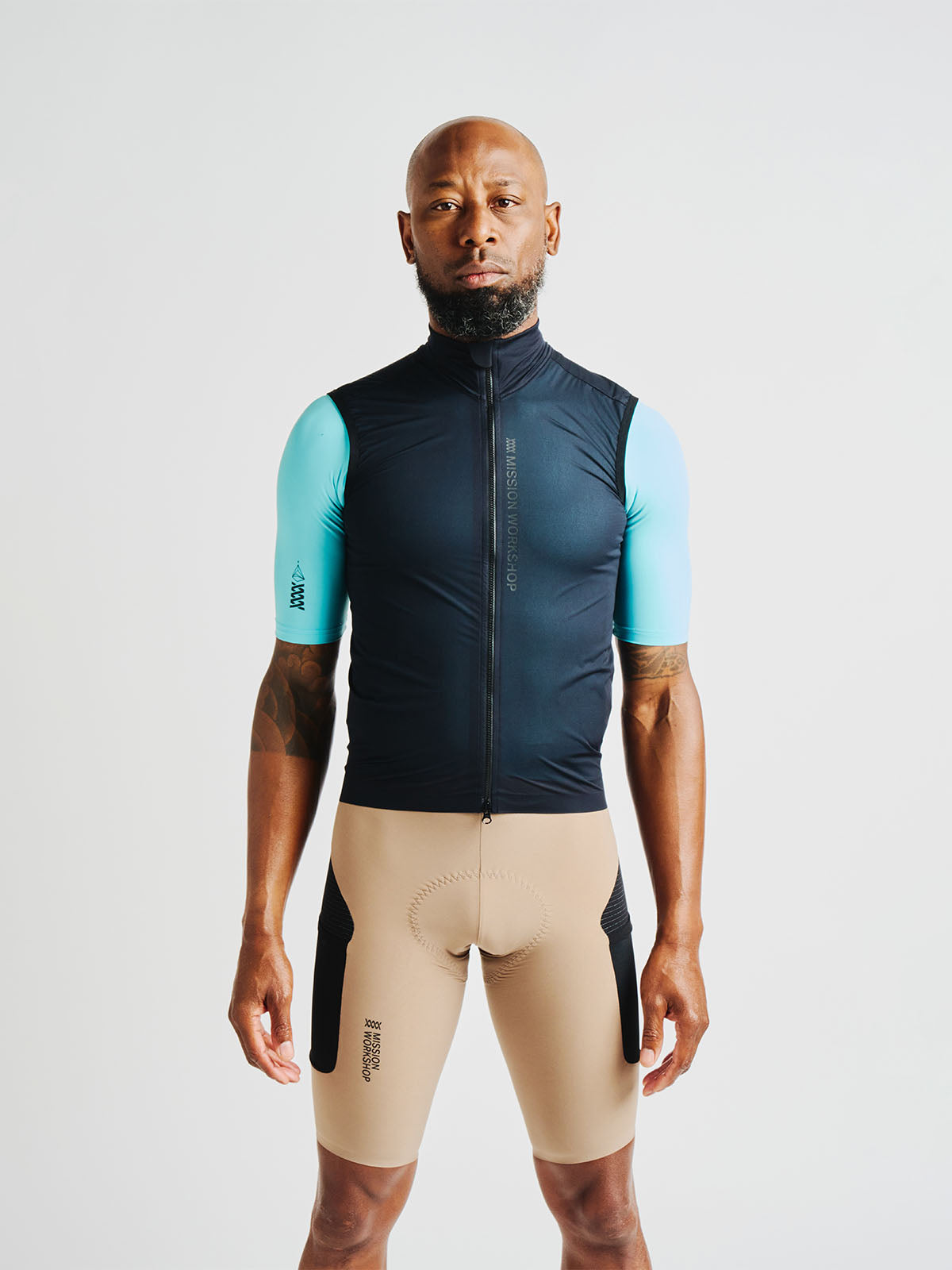 Altosphere Vest från Mission Workshop - vädertåliga väskor och tekniska kläder - San Francisco och Los Angeles - byggd för att tåla - garanterad för alltid