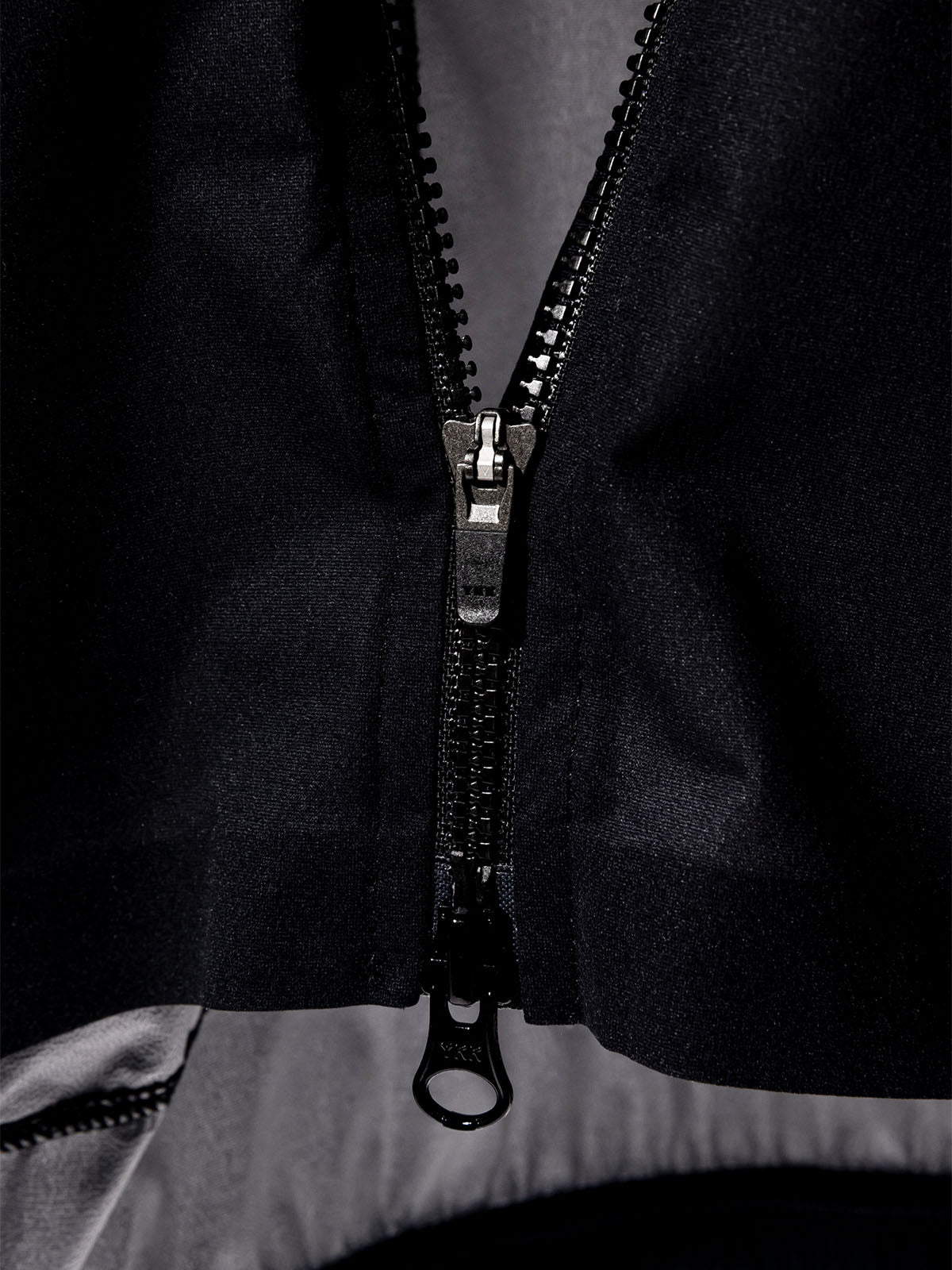 Altosphere Jacket från Mission Workshop - vädertåliga väskor och tekniska kläder - San Francisco och Los Angeles - byggd för att tåla - garanterad för alltid