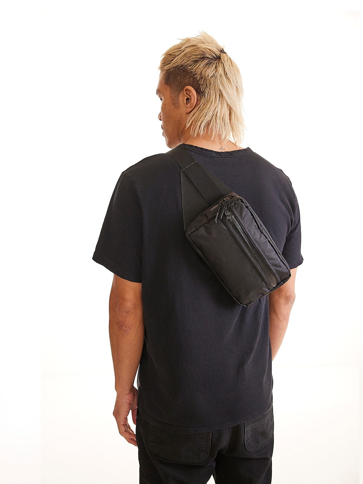 Notch Tech Pouch by Mission Workshop - Väderbeständiga väskor och tekniska kläder - San Francisco & Los Angeles - Byggd för att hålla - Garanterad för alltid