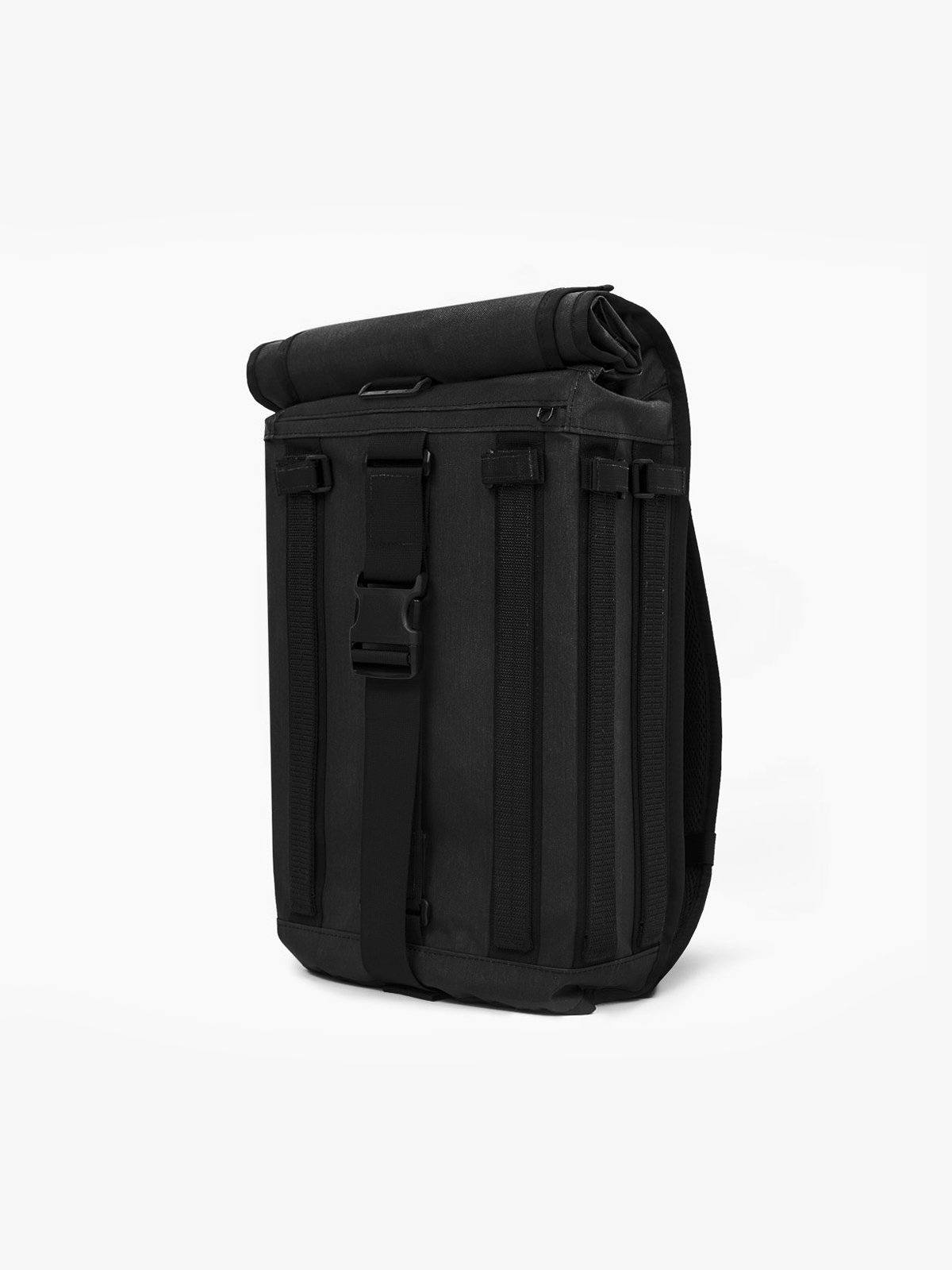 R6 Arkiv Field Pack 20L från Mission Workshop - Väderbeständiga väskor och tekniska kläder - San Francisco och Los Angeles - Byggd för att tåla - Garanterad för alltid