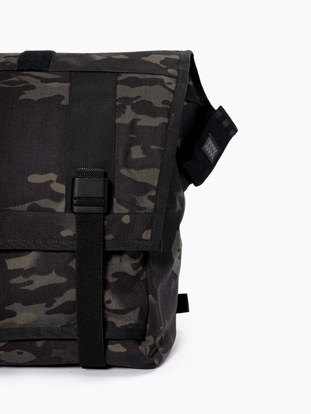 Shed : AP by Mission Workshop - Väderbeständiga väskor och tekniska kläder - San Francisco & Los Angeles - Byggda för att tåla - Garanterade för alltid