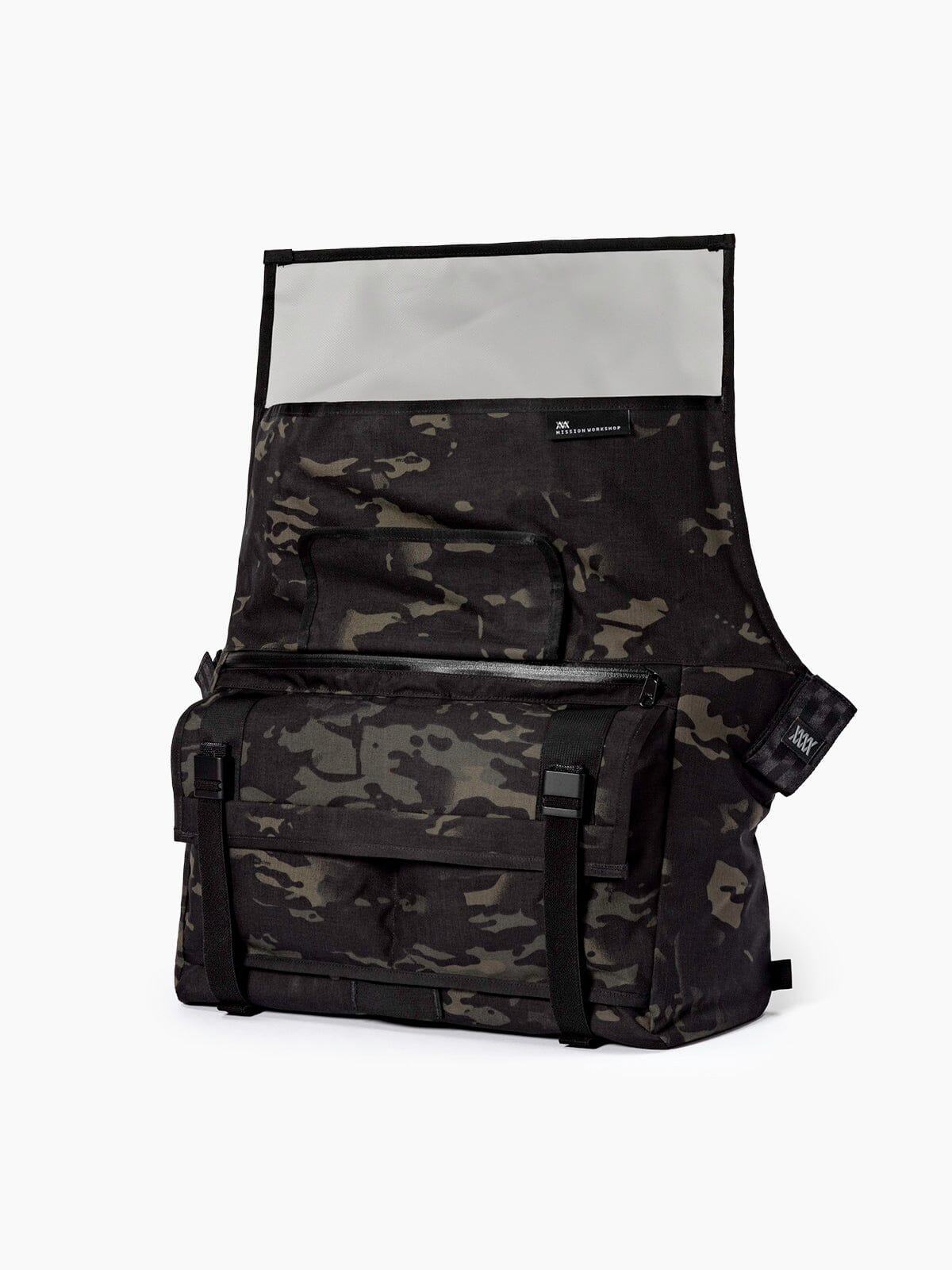 Shed : AP by Mission Workshop - Väderbeständiga väskor och tekniska kläder - San Francisco & Los Angeles - Byggda för att tåla - Garanterade för alltid