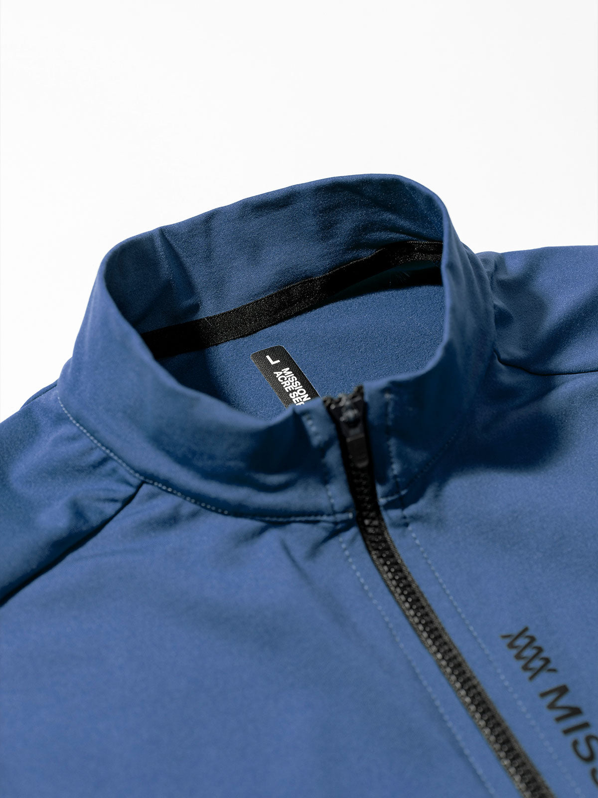 Mission Pro Jersey : LS Women's från Mission Workshop - Väskor för väderskydd och tekniska kläder - San Francisco och Los Angeles - Byggd för att tåla - Garanterad för alltid