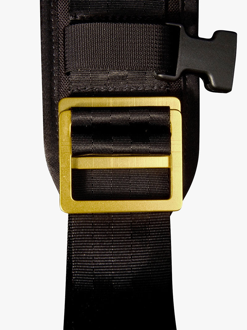 Deluxe Messenger Strap från Mission Workshop - vädertåliga väskor och tekniska kläder - San Francisco och Los Angeles - byggda för att tåla - garanterade för alltid