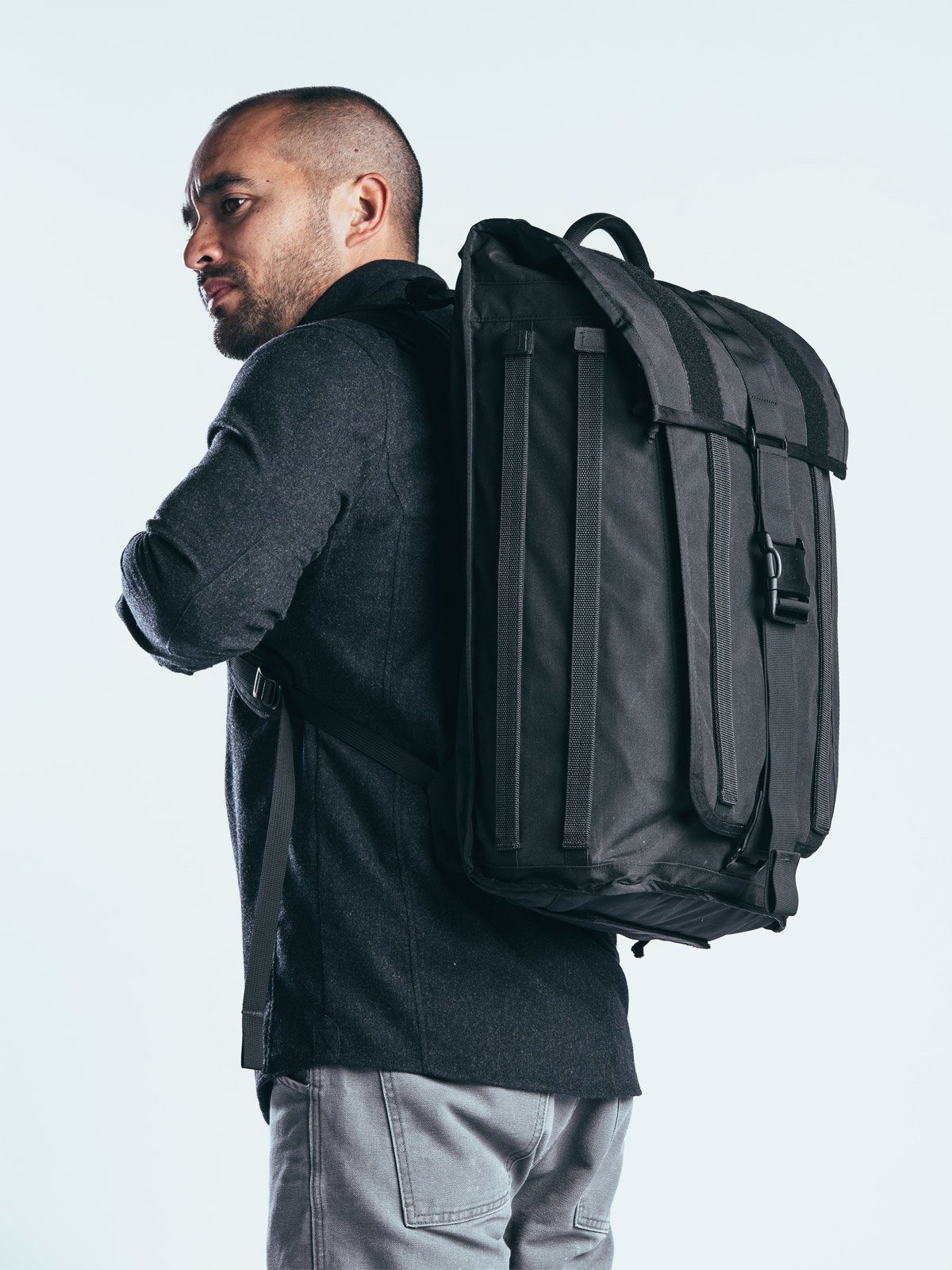 Radian by Mission Workshop - Väderbeständiga väskor och tekniska kläder - San Francisco och Los Angeles - Byggda för att tåla - Garanterade för alltid