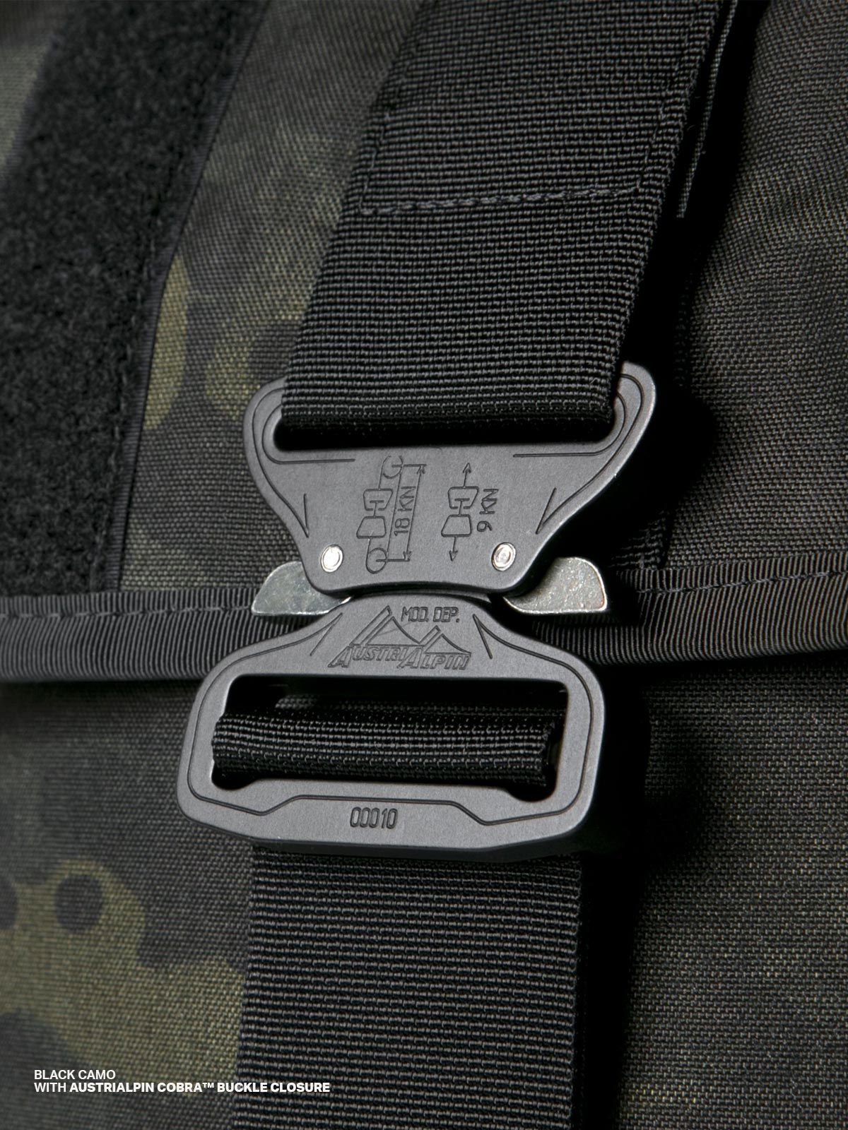 Rambler by Mission Workshop - Väderbeständiga väskor och tekniska kläder - San Francisco och Los Angeles - Byggda för att tåla - Garanterade för alltid