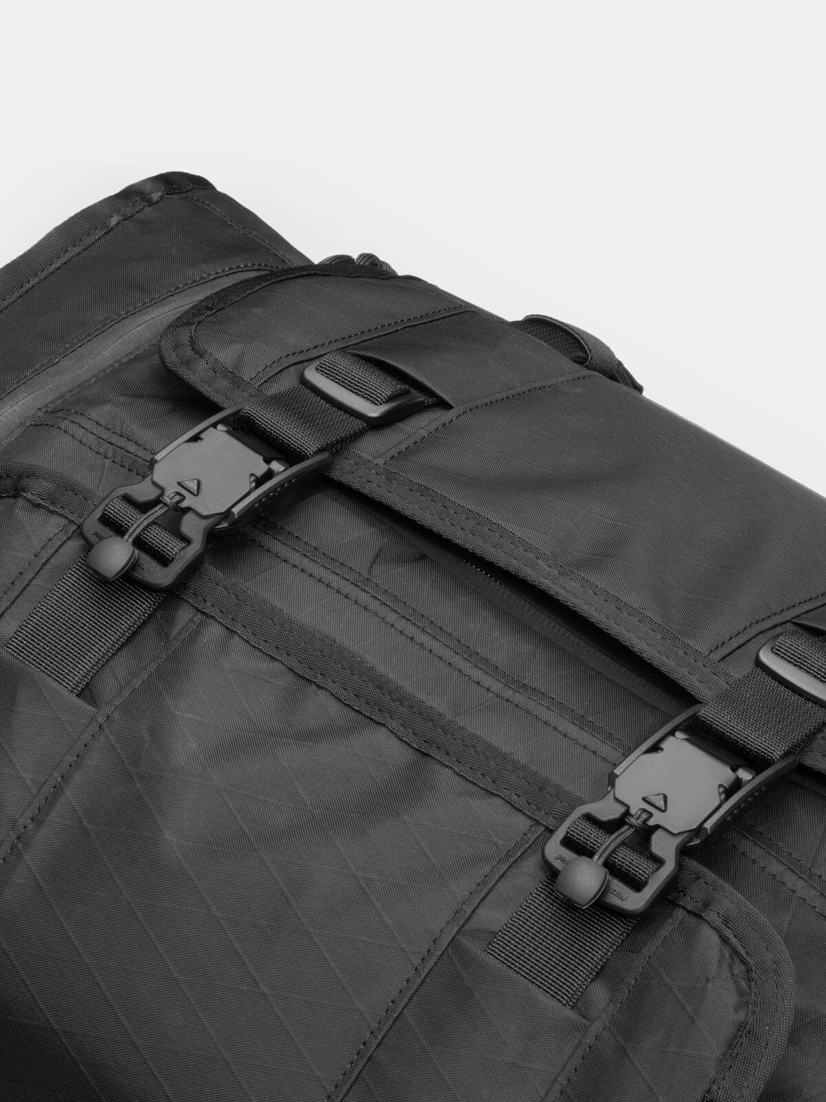 Rhake by Mission Workshop - Väderbeständiga väskor och tekniska kläder - San Francisco & Los Angeles - Byggda för att tåla - Garanterade för alltid
