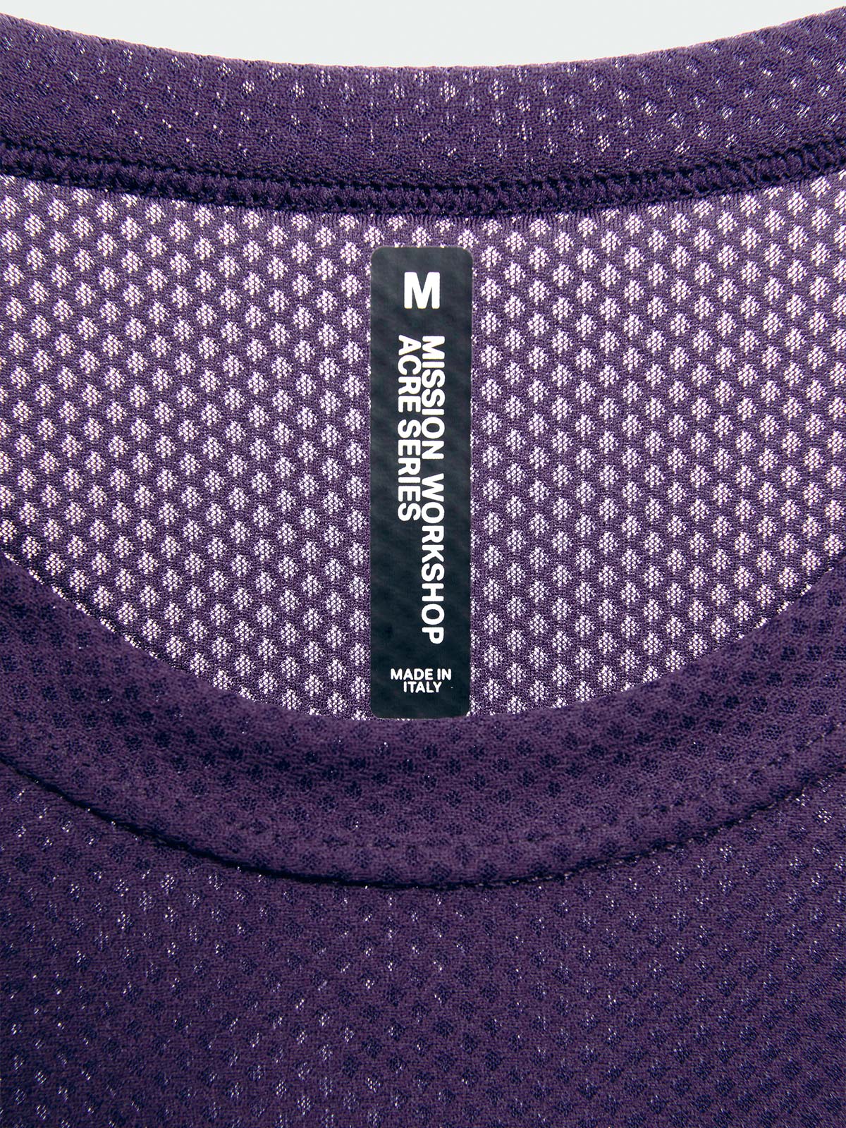 Mission Pro Tech Tee : LS Men's från Mission Workshop - Väskor och tekniska kläder för väderskydd - San Francisco och Los Angeles - Byggda för att tåla - Garanterade för alltid
