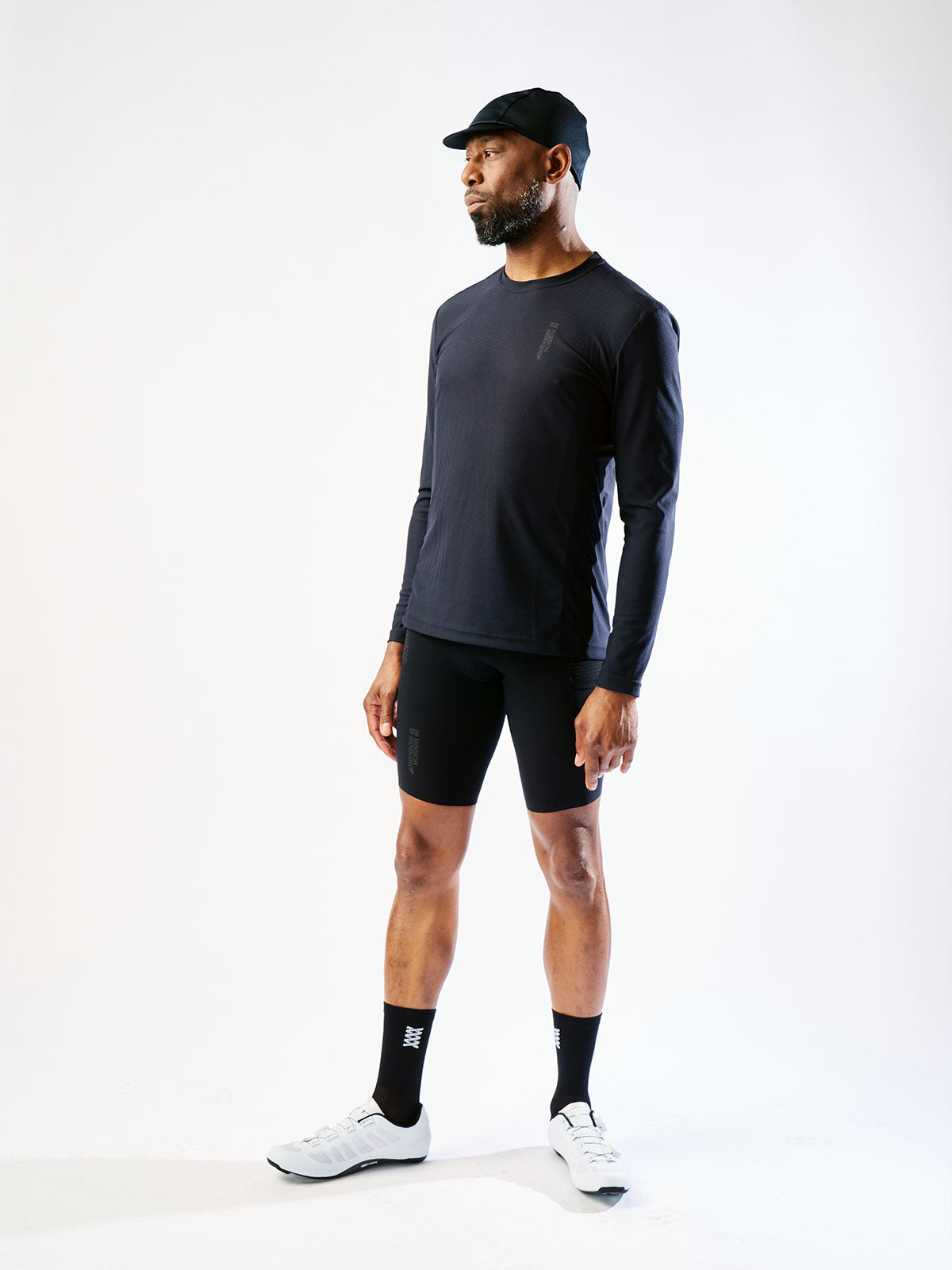 Mission Pro Tech Tee : LS Men's från Mission Workshop - Väskor och tekniska kläder för väderskydd - San Francisco och Los Angeles - Byggda för att tåla - Garanterade för alltid