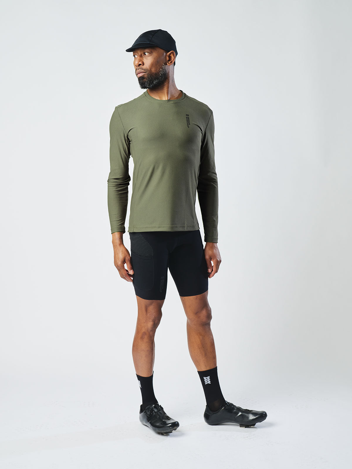 Mission Pro Tech Tee : LS Men's från Mission Workshop - Väskor och tekniska kläder för väderskydd - San Francisco och Los Angeles - Byggda för att tåla - Garanterade för alltid
