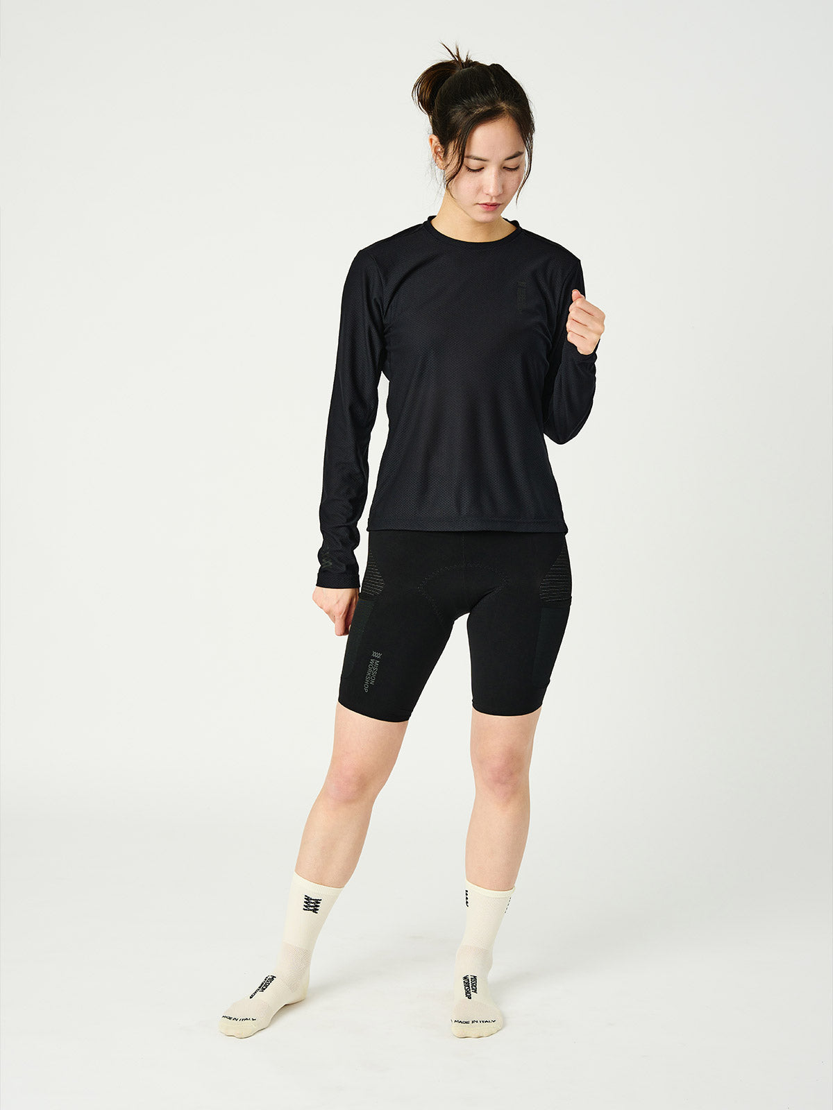 Mission Pro Tech Tee : LS Women's från Mission Workshop - Väskor och tekniska kläder för väderskydd - San Francisco och Los Angeles - Byggda för att tåla - Garanterade för alltid