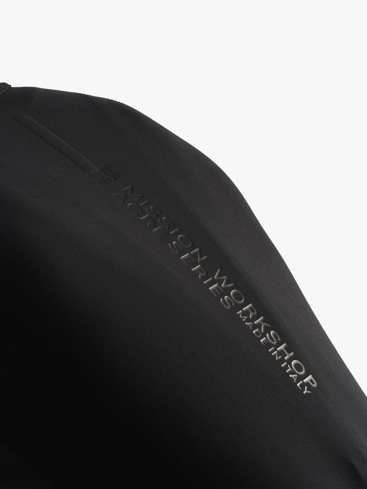 Range Jacket Women's by Mission Workshop - Vädertåliga väskor och tekniska kläder - San Francisco och Los Angeles - Byggda för att tåla - Garanterade för alltid