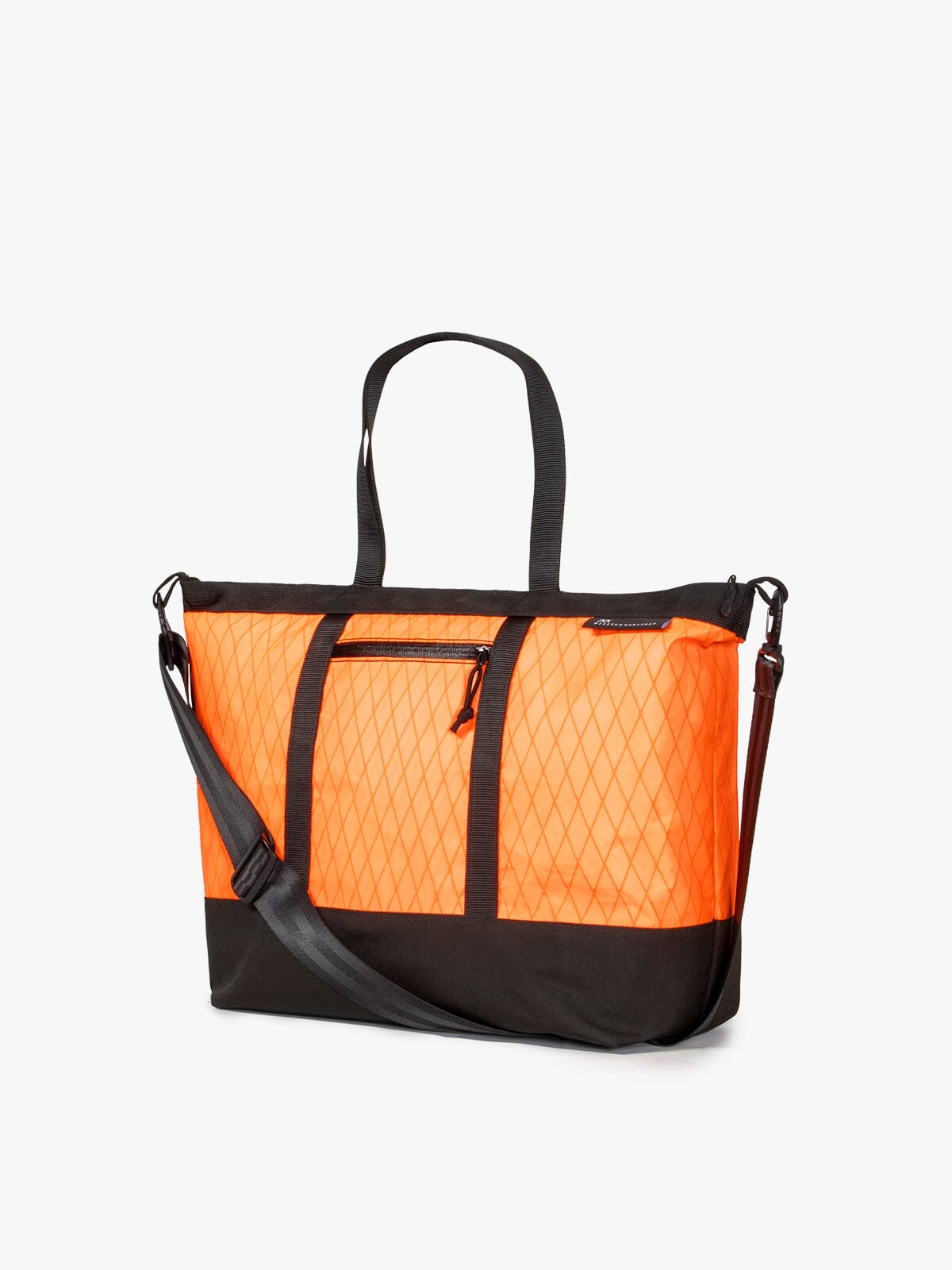Helix 15L Tote från Mission Workshop - Väderbeständiga väskor och tekniska kläder - San Francisco och Los Angeles - Byggd för att tåla - Garanterad för alltid