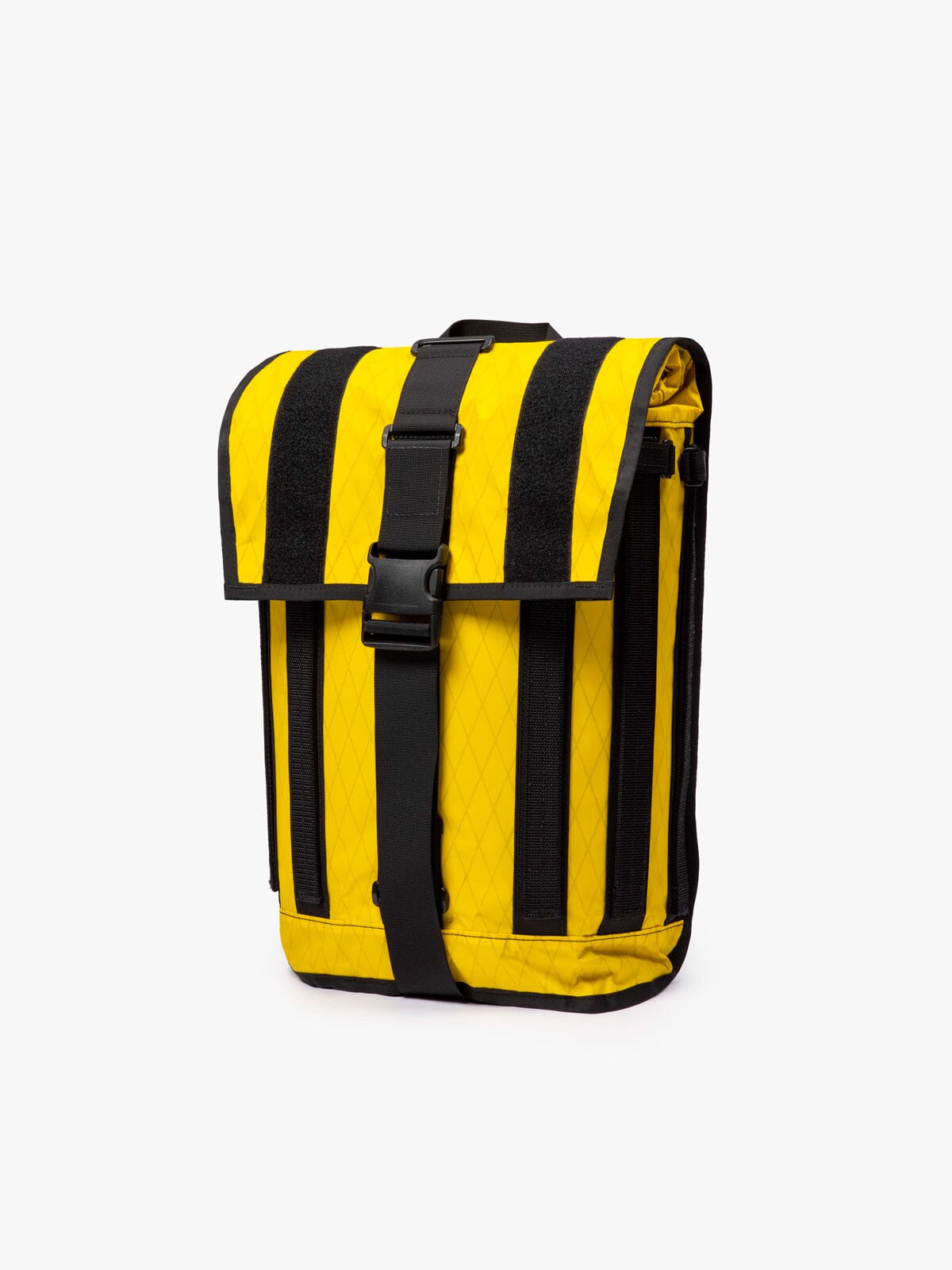 R6 Arkiv Field Pack 20L från Mission Workshop - Väderbeständiga väskor och tekniska kläder - San Francisco och Los Angeles - Byggd för att tåla - Garanterad för alltid