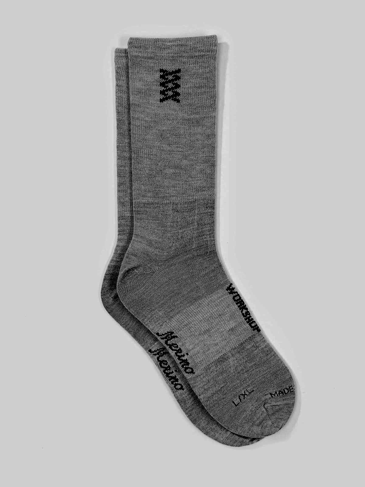Mission Pro Wool Socks från Mission Workshop - Väderbeständiga väskor och tekniska kläder - San Francisco och Los Angeles - Byggda för att tåla - Garanterade för alltid